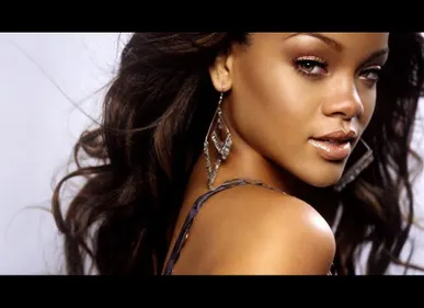 Rihanna en plein concert au Grand Stade de Lille: son coup de...