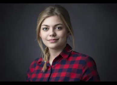 Louane en couple ? ... Oui mais avec qui ?