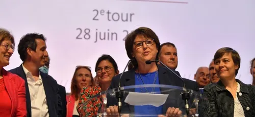 227 voix (seulement !) permettent à Martine Aubry de rester Maire...