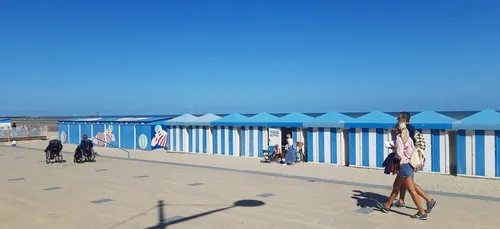 Drapeau rouge hissé et baignade interdite jusqu’à nouvel ordre à...