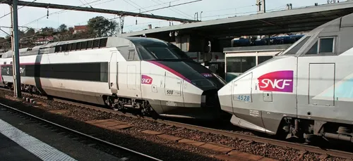 La SNCF propose ses cartes d'abonnement à moitié prix