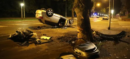 Roubaix : deux jeunes de 17 ans gravement blessés dans un accident