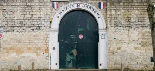 A vendre dans l'Oise : maison d'arrêt, en l'état