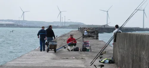 Boulogne-sur-Mer : un pêcheur porté disparu en mer après une chute...