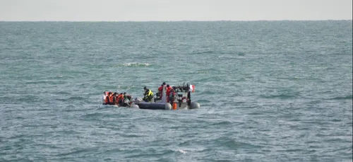 Naufrage d'une embarcation de migrants à Loon-Plage : un...