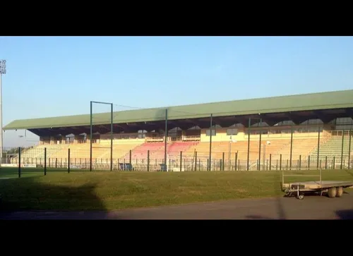 Beauvais : footballeurs et rugbymans se partageront le stade...